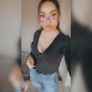 Meet your Posher, Dana